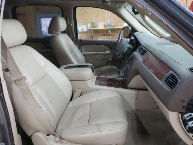 Photo 5 from auction – 2011 CHEVROLET SUBURBAN K with VIN 1GNSKKE31BR133874