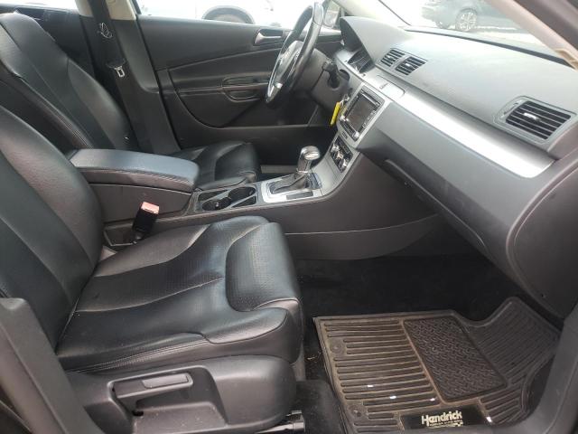 Photo 5 from auction – 2010 VOLKSWAGEN PASSAT with VIN WVWJK7AN8AE079181