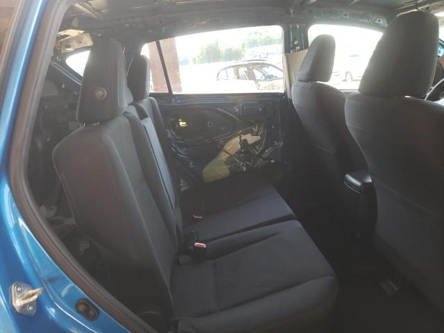 Photo 6 from auction – 2018 TOYOTA RAV4 LE with VIN JTMZFREV6JJ728075