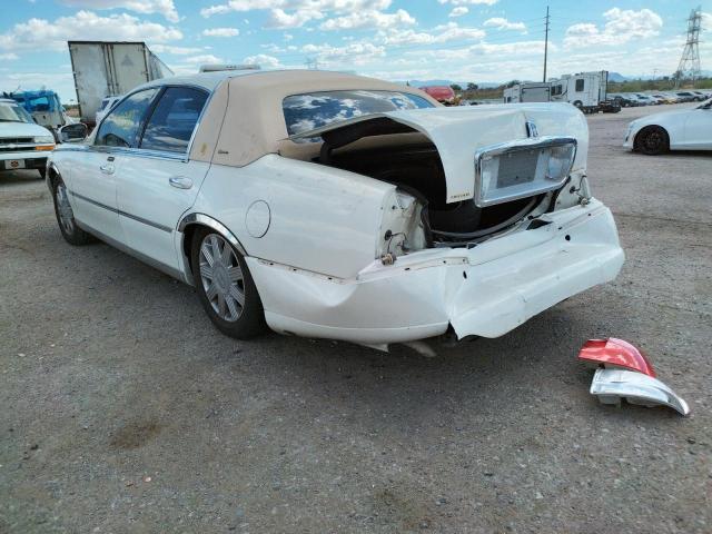 Photo 3 from auction – 2004 LINCOLN TOWN CAR U with VIN 1LNHM83W94Y614182