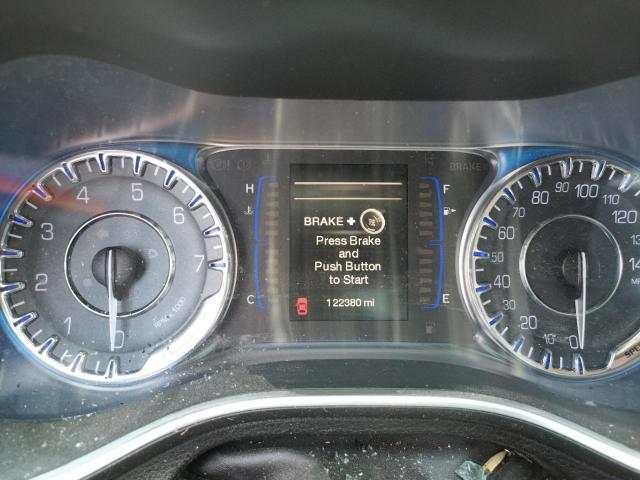 Photo 8 from auction – 2015 CHRYSLER 200 LIMITE with VIN 1C3CCCAB3FN642668
