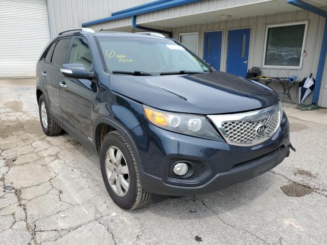 KIA SORENTO 2013 with VIN 5XYKTCA64DG327103 - Photo from auction