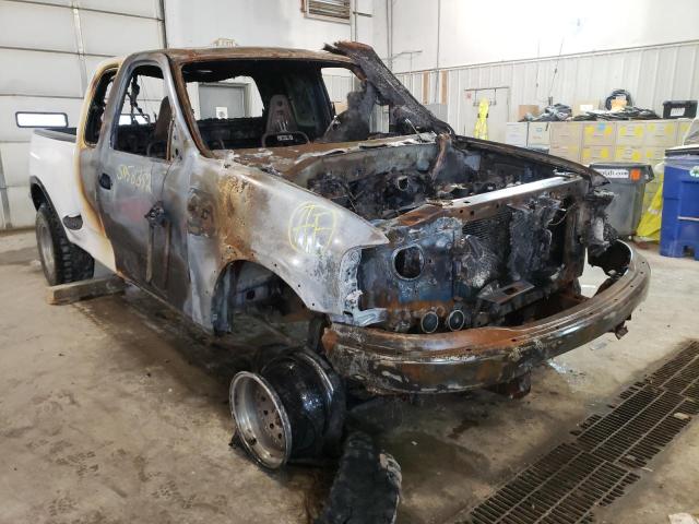 FORD F150 2000 مع رقم تعريف المركبة 1FTRX08L0YKA04728 - صورة من المزاد