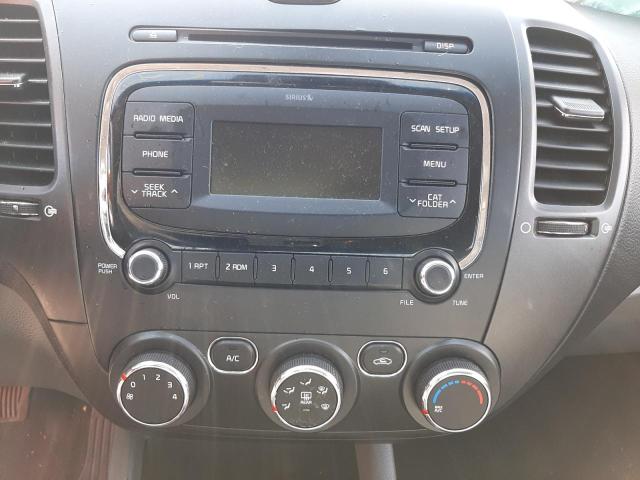 Photo 9 from auction – 2018 KIA FORTE LX with VIN 3KPFK4A76JE176647