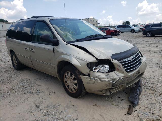 CHRYSLER TOWN & COU 2005 with VIN 2C4GP54L45R217740 - Photo from auction
