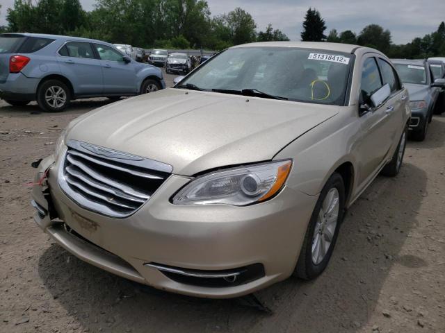 Photo 2 from auction – 2013 CHRYSLER 200 LIMITE with VIN 1C3CCBCGXDN688806