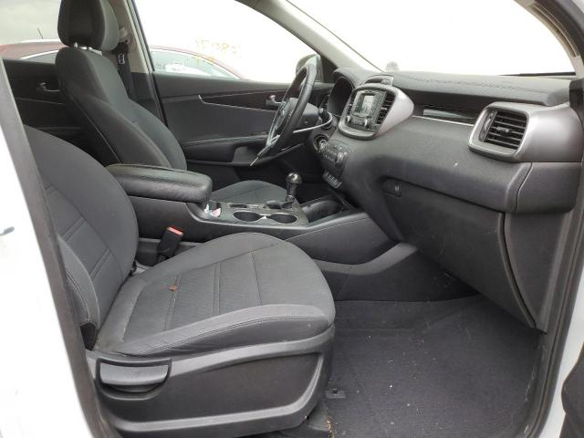 Photo 5 from auction – 2016 KIA SORENTO LX with VIN 5XYPGDA3XGG022196