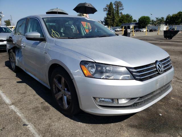 VOLKSWAGEN PASSAT S 2015 with VIN 1VWAT7A39FC099189 - Photo from auction