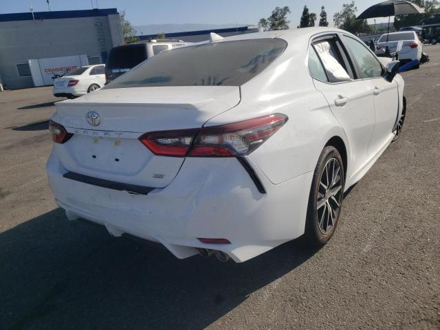 Photo 4 from auction – 2022 TOYOTA CAMRY SE with VIN 4T1G11AK2NU680268