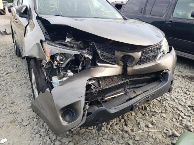 Photo 9 from auction – 2014 TOYOTA RAV4 LE with VIN JTMBFREV3ED076764