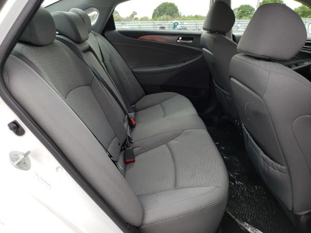 Photo 6 from auction – 2011 HYUNDAI SONATA HYB with VIN KMHEC4A43BA005689