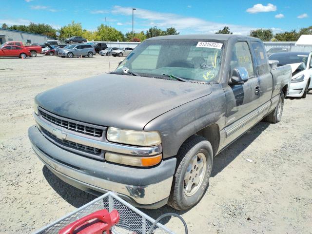 Photo 2 from auction – 2000 CHEVROLET SILVERADO with VIN 2GCEC19T5Y1150007
