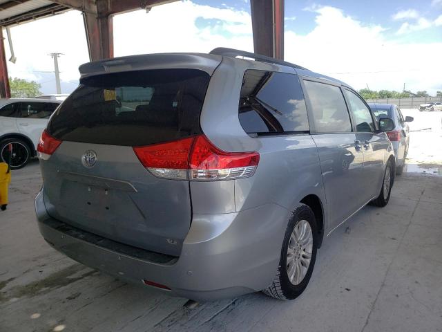 Photo 4 from auction – 2014 TOYOTA SIENNA XLE with VIN 5TDYK3DC4ES524310
