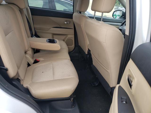 Photo 6 from auction – 2016 MITSUBISHI OUTLANDER with VIN JA4AD3A31GZ017411