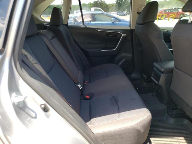 Photo 6 from auction – 2021 TOYOTA RAV4 LE with VIN JTMH1RFV4MD061258