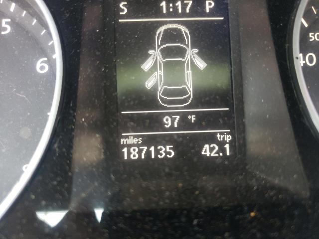 Photo 8 from auction – 2010 VOLKSWAGEN PASSAT with VIN WVWJK7AN8AE079181
