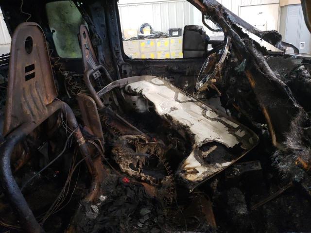 Photo 5 from auction – 2000 FORD F150 with VIN 1FTRX08L0YKA04728