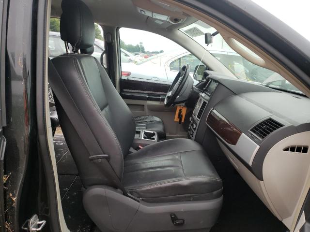 Photo 5 from auction – 2010 CHRYSLER TOWN & COU with VIN 2A4RR8DX0AR320942