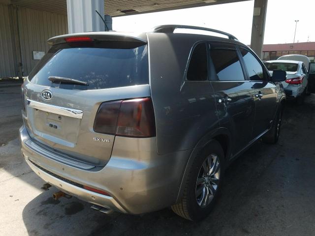 Photo 4 from auction – 2013 KIA SORENTO SX with VIN 5XYKWDA20DG323978
