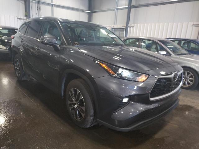 TOYOTA HIGHLANDER 2022 with VIN 5TDGZRAH6NS106342 - Photo from auction