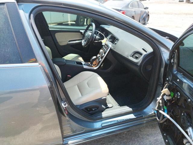 Photo 5 from auction – 2016 VOLVO S60 PREMIE with VIN YV126MFK3G2396800