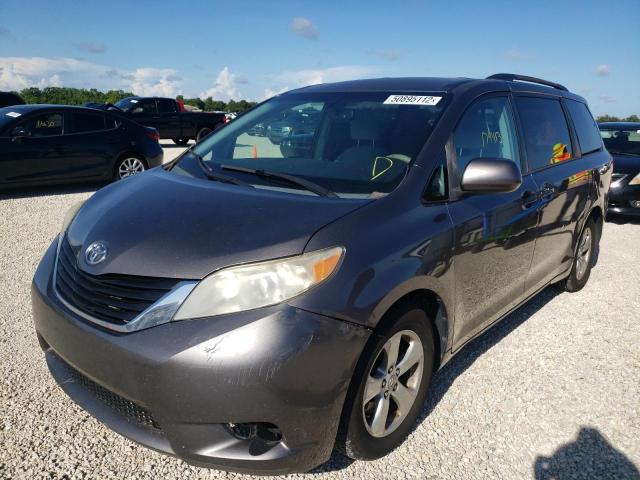 Photo 2 from auction – 2013 TOYOTA SIENNA LE with VIN 5TDKK3DC7DS315566
