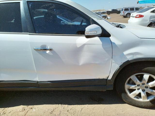 Photo 9 from auction – 2013 KIA SORENTO LX with VIN 5XYKT3A60DG413248