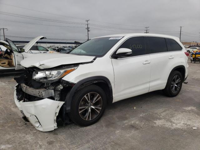 Photo 2 from auction – 2017 TOYOTA HIGHLANDER with VIN 5TDZARFH8HS032340
