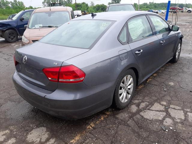 Photo 4 from auction – 2014 VOLKSWAGEN PASSAT S with VIN 1VWAT7A3XEC070380