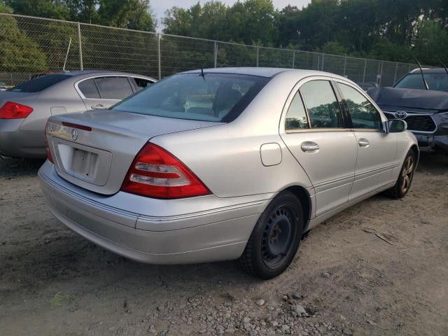 Photo 4 from auction – 2001 MERCEDES-BENZ C 320 with VIN WDBRF64J71F082463