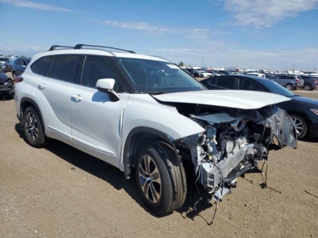 TOYOTA HIGHLANDER 2022 with VIN 5TDHBRCH8NS538808 - Photo from auction