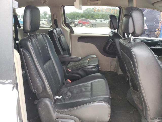 Photo 6 from auction – 2014 CHRYSLER TOWN & COU with VIN 2C4RC1BG7ER247835