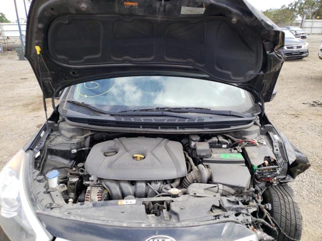 Photo 7 from auction – 2016 KIA FORTE LX with VIN KNAFK4A63G5611858