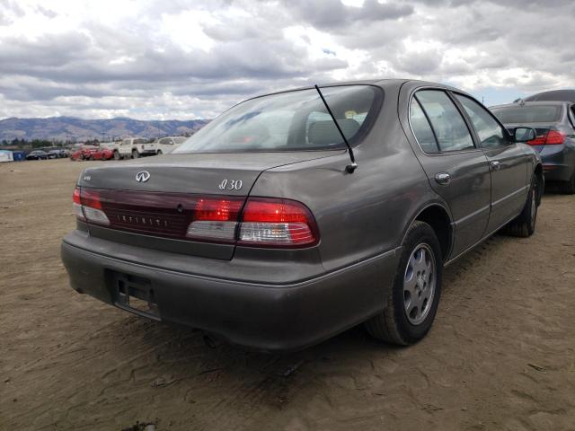 Photo 4 from auction – 1999 INFINITI I30 with VIN JNKCA21A0XT752401