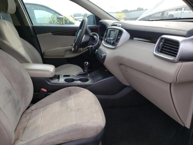 Photo 5 from auction – 2016 KIA SORENTO LX with VIN 5XYPGDA51GG062989