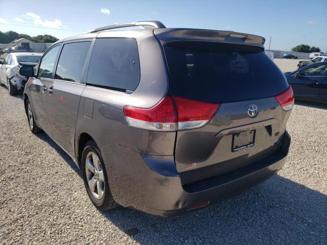Photo 3 from auction – 2013 TOYOTA SIENNA LE with VIN 5TDKK3DC7DS315566