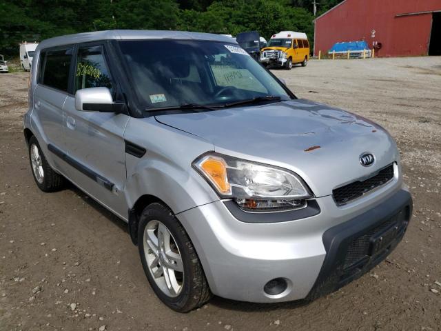 KIA SOUL + 2010 with VIN KNDJT2A28A7142127 - Photo from auction