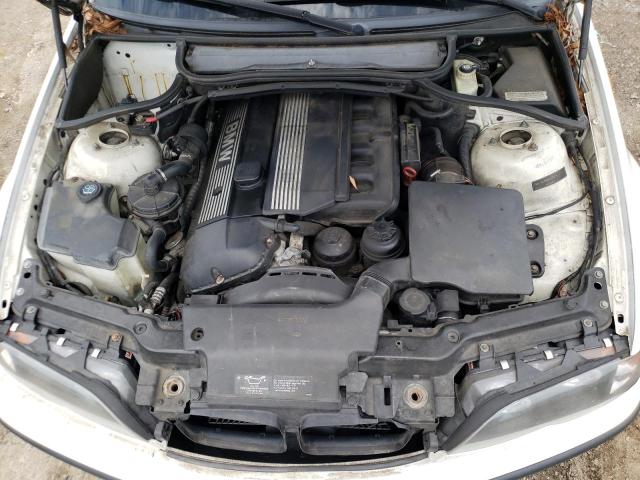 Photo 7 from auction – 2005 BMW 325 I with VIN WBAEV33405KW19312