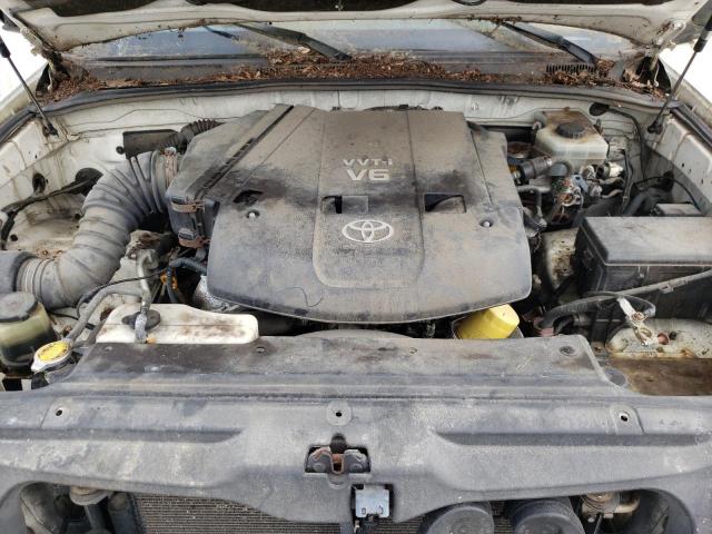 Photo 7 from auction – 2004 TOYOTA 4RUNNER SR with VIN JTEBU14R240027732