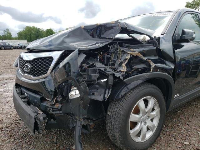 Photo 9 from auction – 2013 KIA SORENTO LX with VIN 5XYKTCA64DG414449