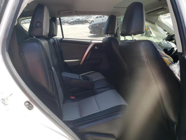 Photo 6 from auction – 2015 TOYOTA RAV4 XLE with VIN JTMWFREV2FD069839