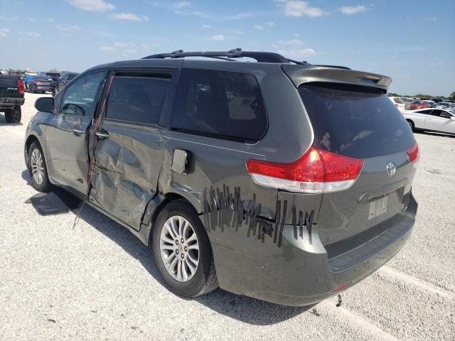 Photo 3 from auction – 2011 TOYOTA SIENNA XLE with VIN 5TDYK3DC3BS060602