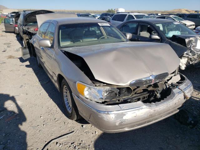 LINCOLN TOWN CAR E 2001 with VIN 1LNHM81W91Y654079 - Photo from auction