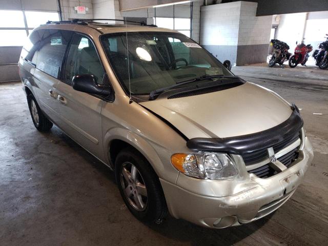 DODGE GRAND CARA 2005 with VIN 2D4GP44L75R225473 - Photo from auction