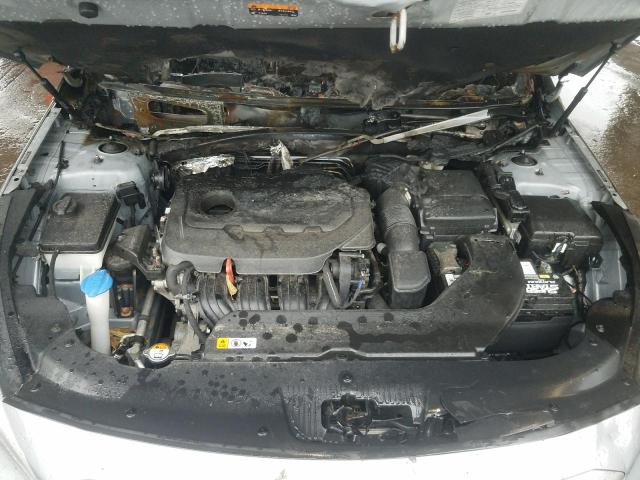 Photo 7 from auction – 2016 HYUNDAI SONATA SE with VIN 5NPE24AF4GH363554