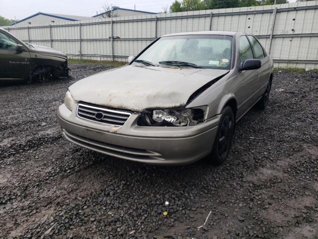 Photo 2 from auction – 2000 TOYOTA CAMRY CE with VIN 4T1BG22K8YU702288