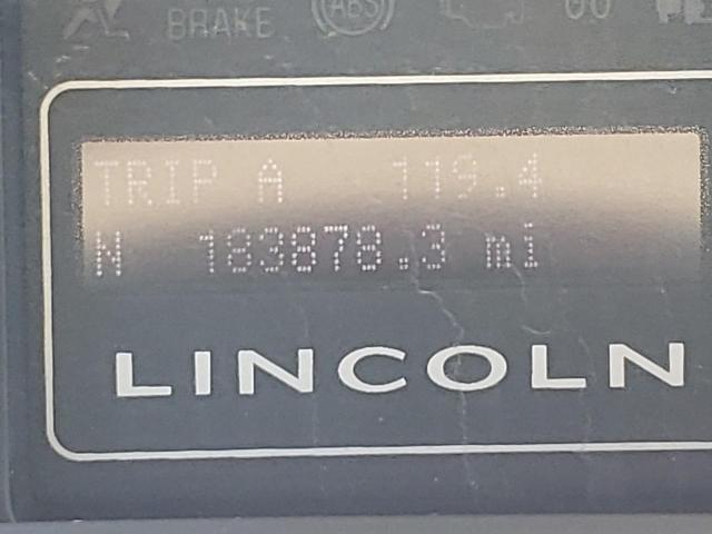 Photo 8 from auction – 2009 LINCOLN NAVIGATOR with VIN 5LMFU275X9EJ00028