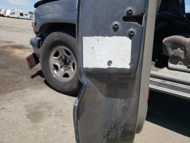 Photo 10 from auction – 1999 CHEVROLET SILVERADO with VIN 2GCEC19T2X1210985