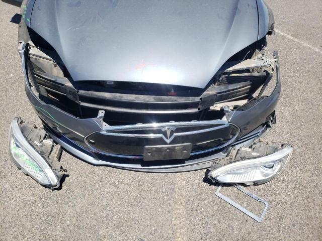 Photo 9 from auction – 2013 TESLA MODEL S with VIN 5YJSA1CG1DFP09791