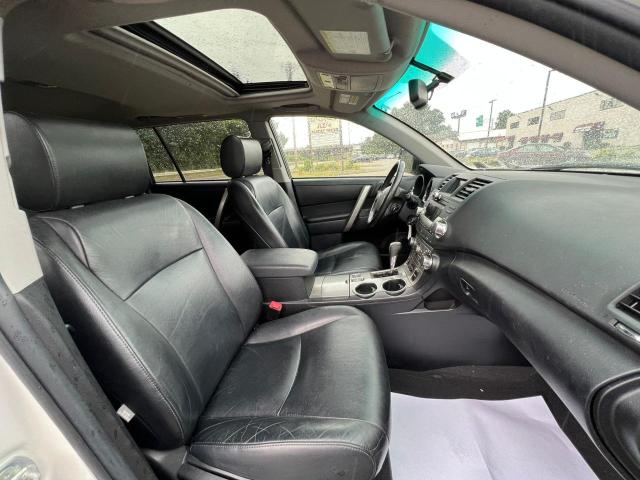 Photo 5 from auction – 2012 TOYOTA HIGHLANDER with VIN 5TDBK3EH0CS157614